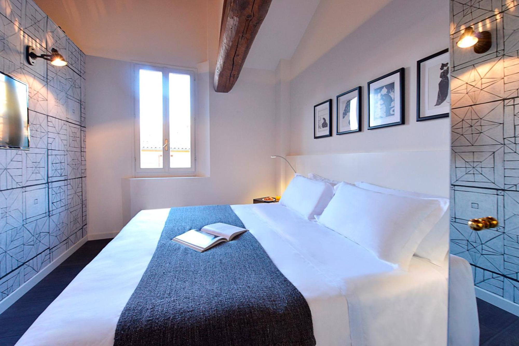 Phi Hotel Bologna Apartments Екстер'єр фото