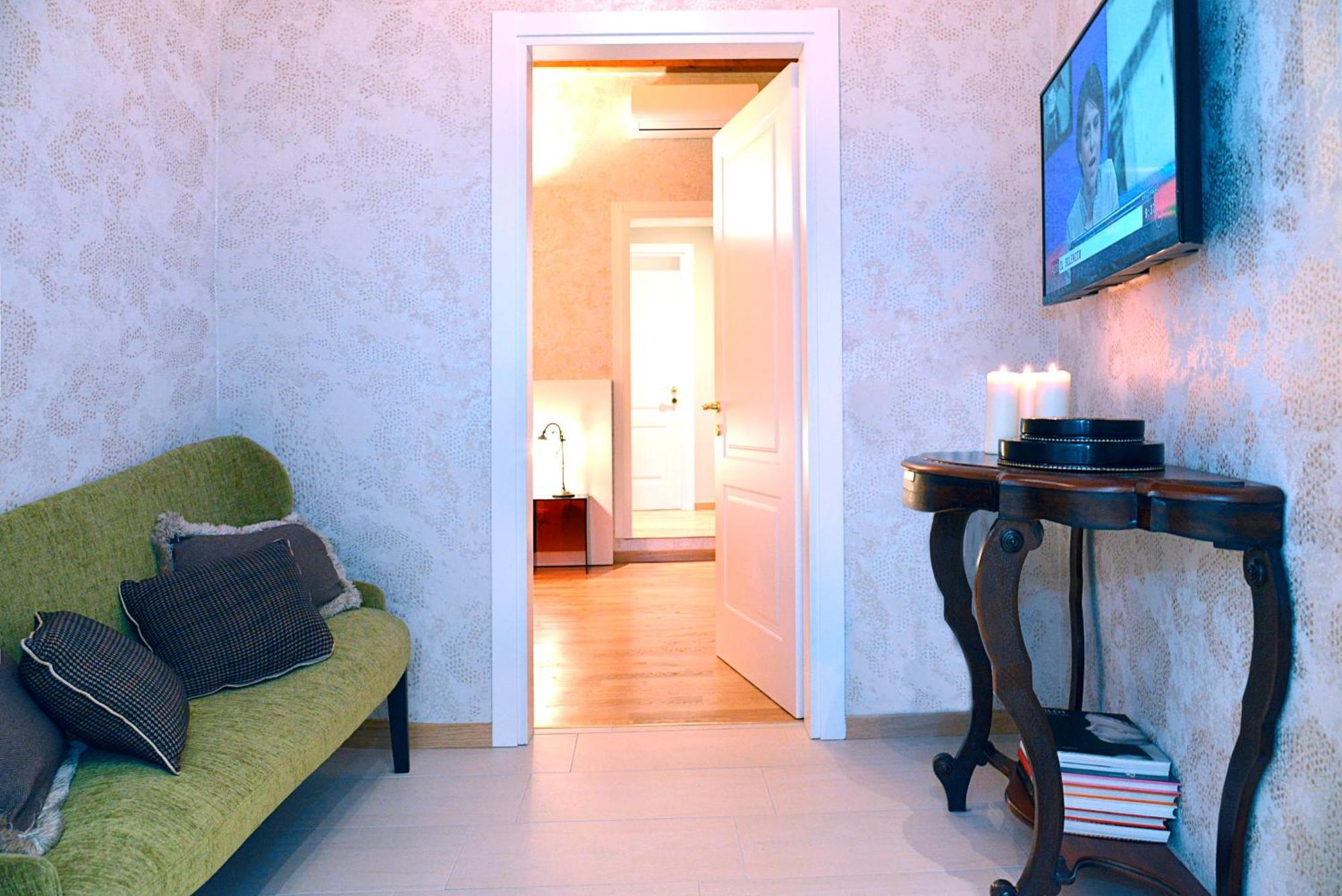 Phi Hotel Bologna Apartments Екстер'єр фото