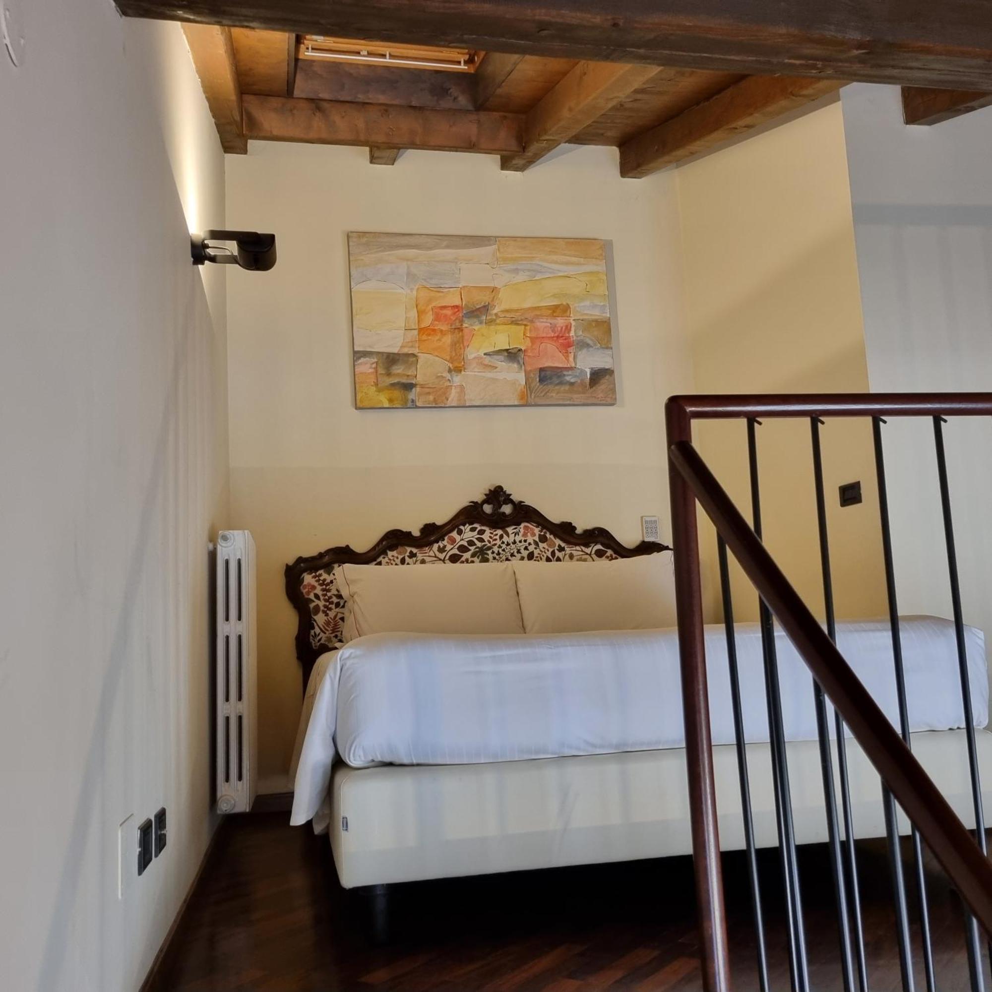 Phi Hotel Bologna Apartments Екстер'єр фото